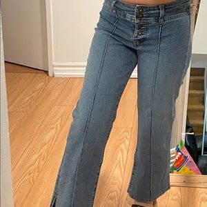 lowrise jeans